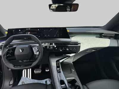 Peugeot 5008 First Edition GT Plug-in Hybrid 195 e-DCS7 (2025) - Foto 11