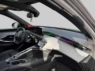 Peugeot 5008 First Edition GT Plug-in Hybrid 195 e-DCS7 (2025) - Foto 9