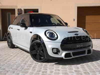 Mini Cooper S 5 portes (2016) - Photo 2