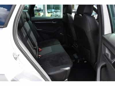 Skoda Karoq 2.0 TDI 4X4 Sportline DSG PANO TRAVEL SIDE ATT RMQ KEYLESS (2024) - Photo 8