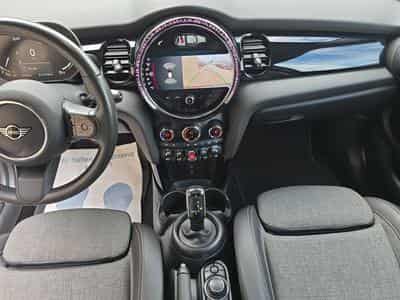Mini Cooper 3 Facelift (2023) - Photo 15