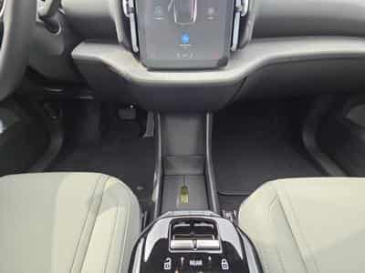 Volvo EX30 Cross Country Ultra Twin / Electrique (2026) - Photo 8