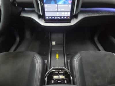 Volvo EX30 Ultra Single Motor Extended (2026) - Photo 11