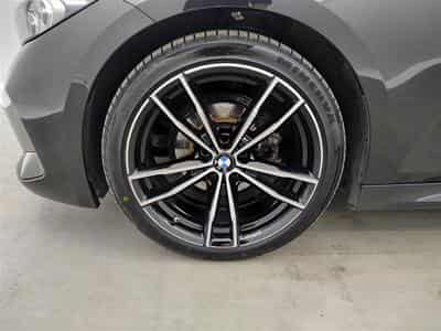 BMW 318 318 i Pack M (2023) - Photo 6
