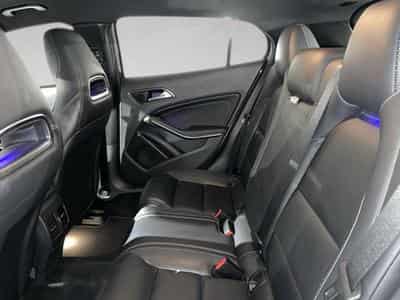 Mercedes GLA 200 GLA d DCT PACK URBAN (2017) - Photo 11