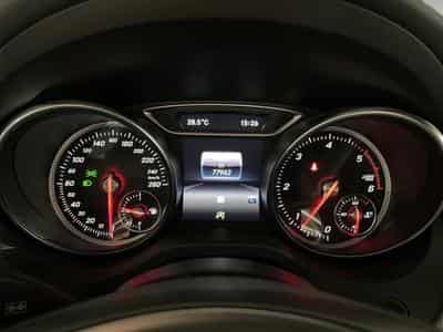 Mercedes GLA 200 GLA d DCT PACK URBAN (2017) - Photo 2