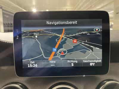 Mercedes GLA 200 GLA d DCT PACK URBAN (2017) - Photo 3