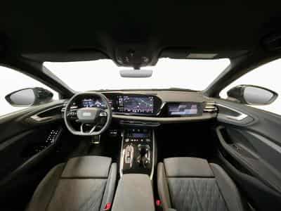 Audi A5 Avant+S-Line+S-tronic+P.Business+AHK+LM19 (2026) - Photo 2