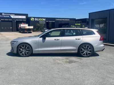 Volvo V60 T8 AWD 310+145 POLESTAR ENGINEERED GEARTRONIC 8 (2023) - Photo 8