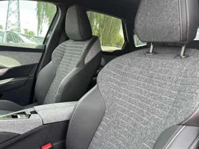 Peugeot 3008 1.2 HYBRID 145 ALLURE E-DCS6 (2025) - Photo 13