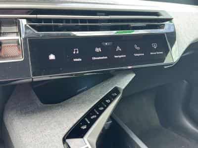 Peugeot 3008 1.2 HYBRID 145 ALLURE E-DCS6 (2025) - Photo 15