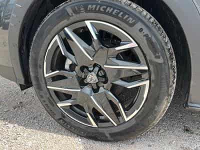 Peugeot 3008 1.2 HYBRID 145 ALLURE E-DCS6 (2025) - Photo 9