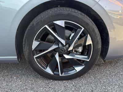 Peugeot 308 1.5 BLUEHDI 130 ALLURE EAT8 (2025) - Photo 7