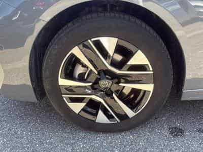 Peugeot 208 1.2 100 ALLURE (2025) - Photo 11