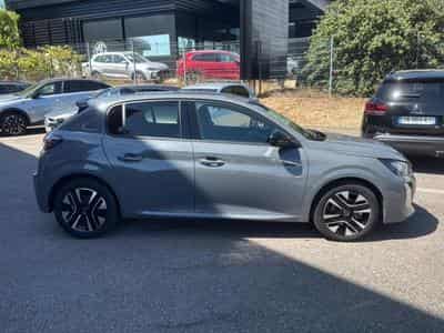Peugeot 208 1.2 100 ALLURE (2025) - Photo 4