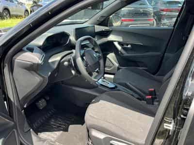 Peugeot 2008 1.2 HYBRID 145 STYLE E-DCS6 (2025) - Photo 10