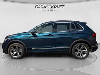 VW Tiguan Tiguan R-Line 4Motion, AHK, DCC, Stnd.-Hzg., 19" (2021) - Foto 2