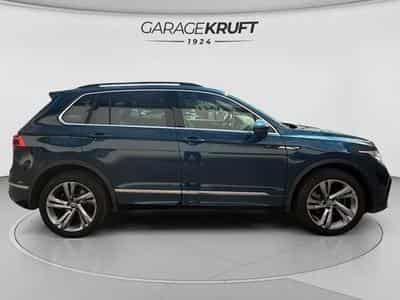 VW Tiguan Tiguan R-Line 4Motion, AHK, DCC, Stnd.-Hzg., 19" (2021) - Foto 6