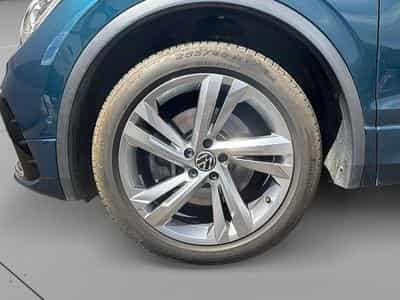 VW Tiguan Tiguan R-Line 4Motion, AHK, DCC, Stnd.-Hzg., 19" (2021) - Foto 9