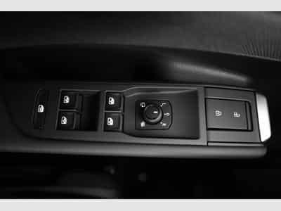 VW T-Roc 1.5 eTSI 110 kW Life (2026) - Foto 7