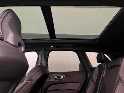Volvo XC60 Ultra Dark (2025) - Foto 12
