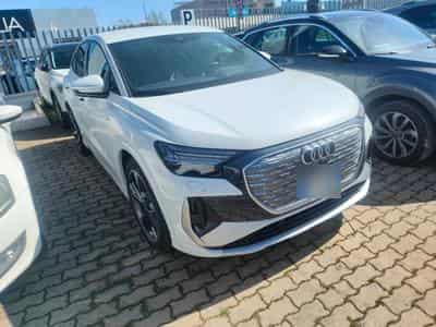 Audi Q4 e-tron S line Sportback 40 (2022) - Photo 2