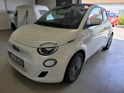 Fiat 500 Cabrio (2023) - Photo 1