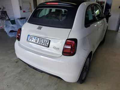 Fiat 500 Cabrio (2023) - Photo 2