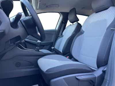 Renault Clio 1.0 TCe Evolution (2025) - Photo 8
