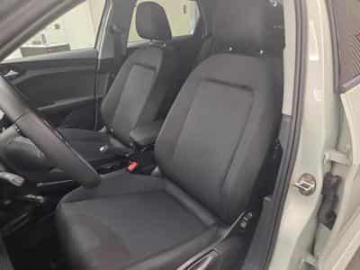 Audi A1 Sportback S line 30 TFSI 116 CH / 85 kW S tronic (2025) - Photo 2
