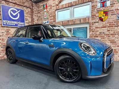 Mini Cooper Cooper 1.5 136cv Auto CLASSIC TRIM (2023) - Photo 1
