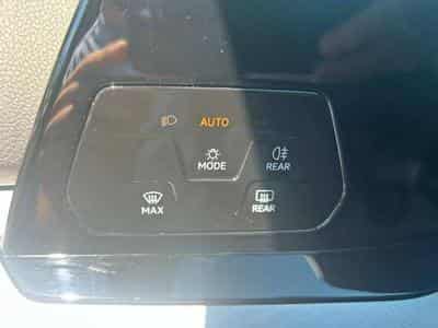 VW Golf 1.0 TSI Life Business OPF (2024) - Photo 10