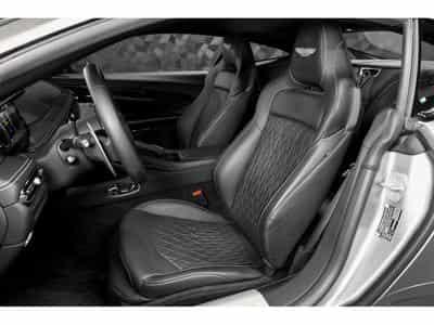 Aston-Martin DB12 V8 Twin Turbo - ALUMINITE SILVER (2024) - Photo 9