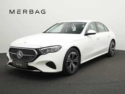 Mercedes E 200 Avantgarde LED+Kamera+Totw+MBUX (2025) - Foto 1