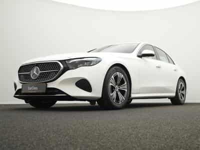 Mercedes E 200 Avantgarde LED+Kamera+Totw+MBUX (2025) - Foto 10