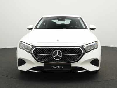 Mercedes E 200 Avantgarde LED+Kamera+Totw+MBUX (2025) - Foto 2