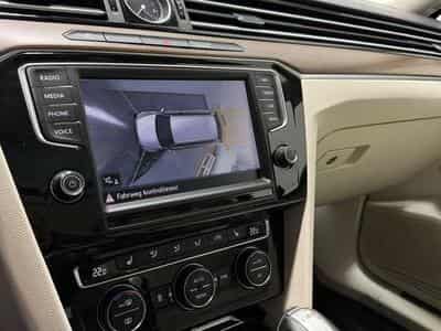 VW Passat R Line 4M *19''*Digital*ACC*H-UP*AHK*Pano (2016) - Foto 10