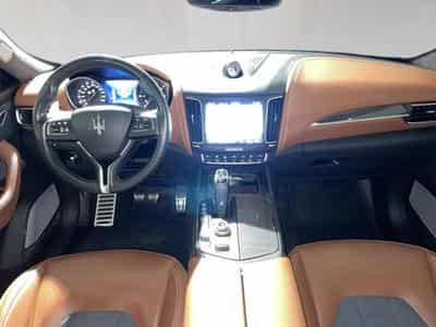 Maserati Levante Diesel 3.0 V6 202kW GRANLUSSO 4x4 Auto (2019) - Photo 5