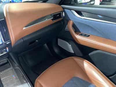Maserati Levante Diesel 3.0 V6 202kW GRANLUSSO 4x4 Auto (2019) - Photo 9