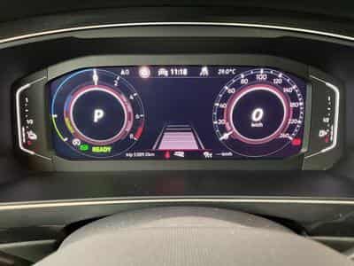 VW Tiguan R-Line+DSG+PHEV+Black-Style+Pano+AHK+RearView (2023) - Foto 11