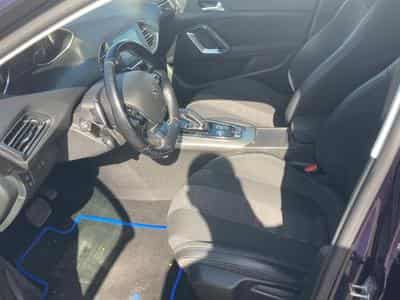 Peugeot 308 1.5 BLUEHDI 130 ALLURE EAT8 (2018) - Photo 12