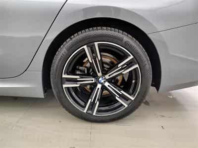 BMW 318 318iA OPF PACK M (2024) - Photo 6
