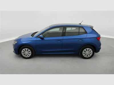 Skoda Fabia 1.0i Selection CARPLAY / FULL LED / KEYLESS / PDC AR (2026) - Foto 3