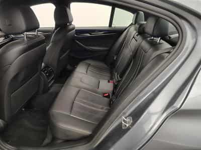 BMW 530 530eA PHEV Performance (2019) - Photo 13