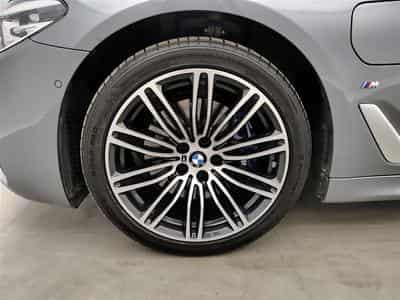 BMW 530 530eA PHEV Performance (2019) - Photo 6