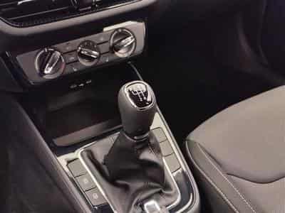 Skoda Fabia 1.0i Selection CARPLAY / FULL LED / KEYLESS / PDC AR (2026) - Photo 12