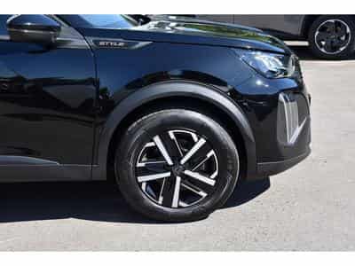 Peugeot 2008 1.2 Hybrid 145 e-DCS6 Style REGUL LANE PDC 1° MAIN (2025) - Photo 5