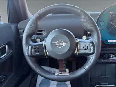 Mini Cooper John Cooper Works Cooper S (2024) - Photo 12