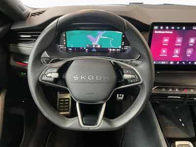 Skoda Octavia Sportline+DSG+Standh.+LM18+AHK+P.Light&View (2025) - Foto 10