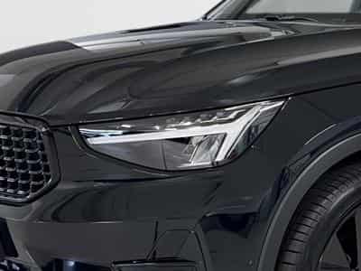 Volvo XC40 Black-Edition Plus (2025) - Photo 3